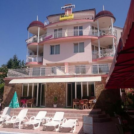 Hotel St. Anthony 써니비치 외부 사진
